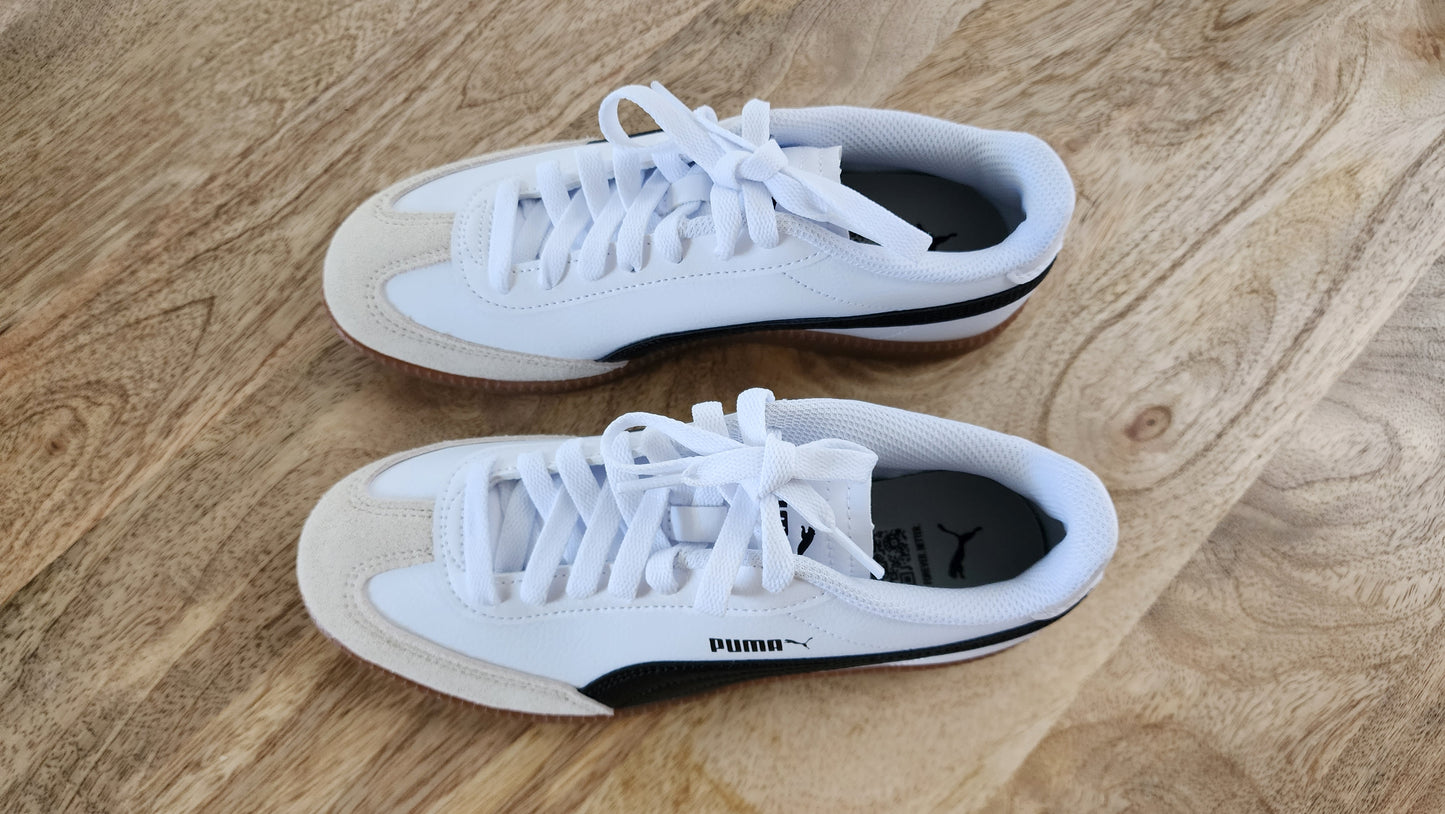 Tenis Puma Blancos con Beige